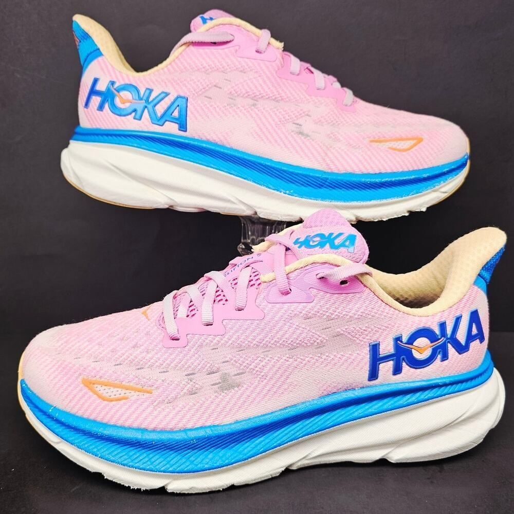Hoka Women 8.5 Comfy footwear